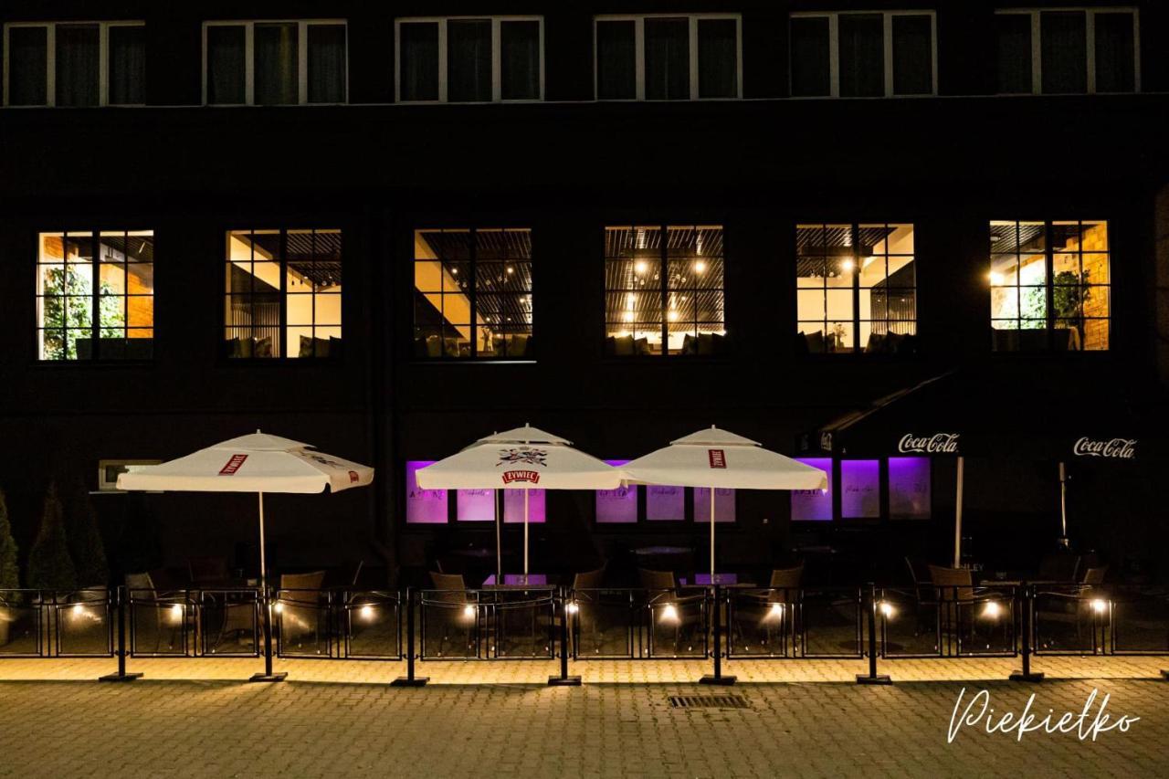 Lofft Hotel Ciechanów エクステリア 写真