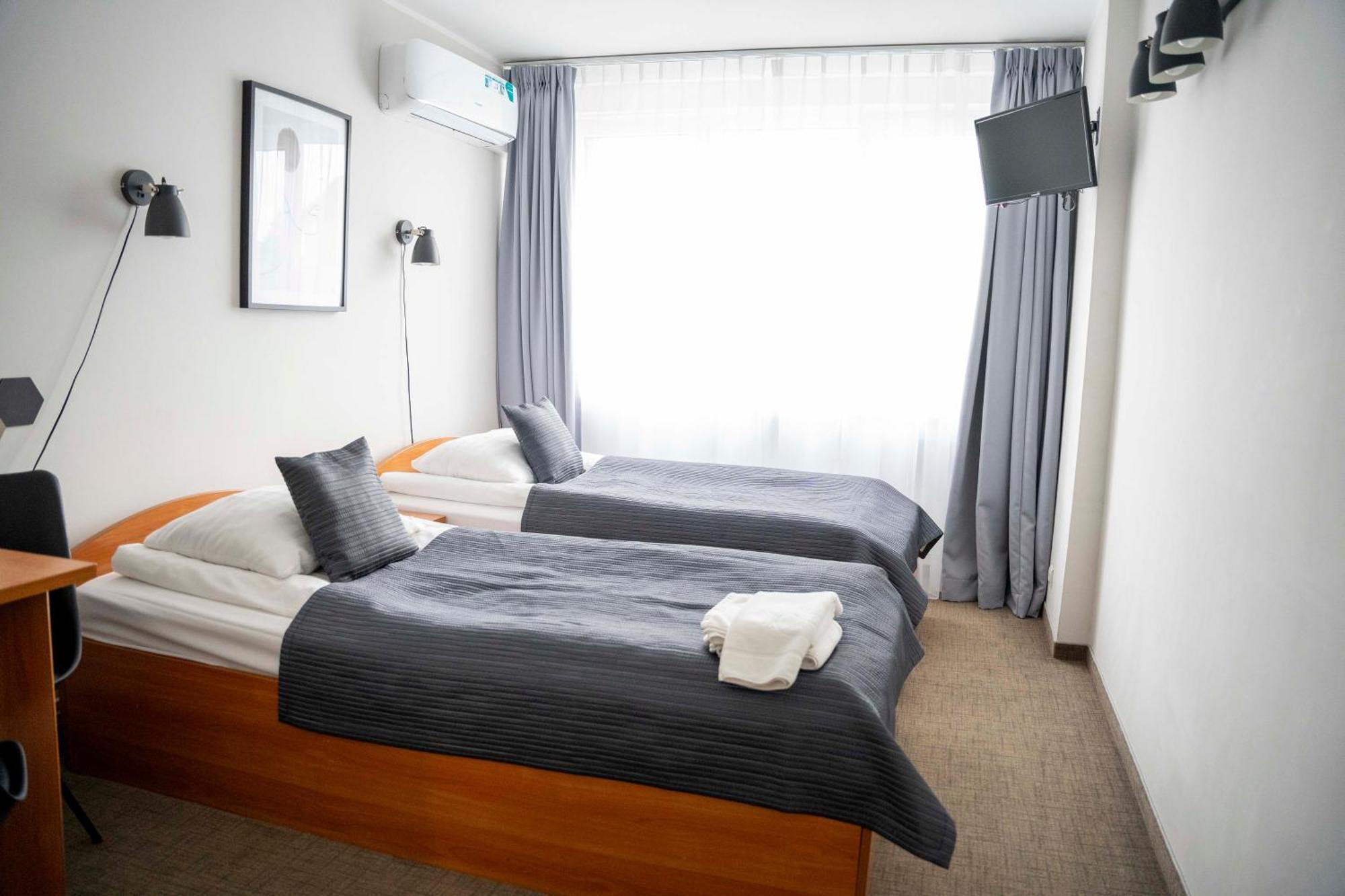 Lofft Hotel Ciechanów エクステリア 写真