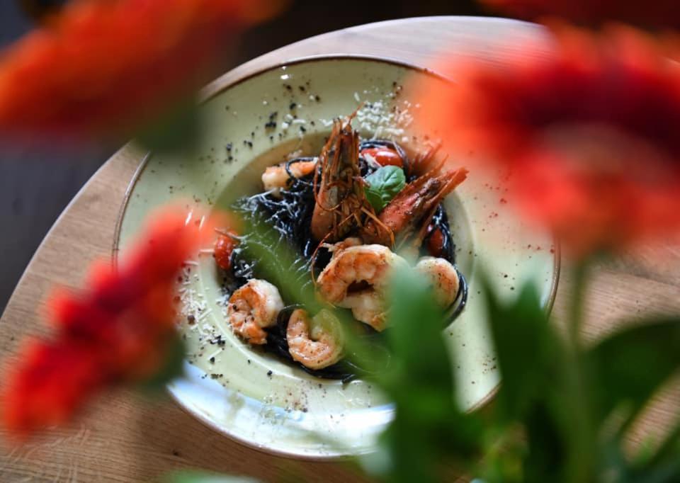 Lofft Hotel Ciechanów エクステリア 写真