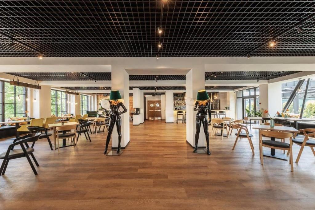 Lofft Hotel Ciechanów エクステリア 写真