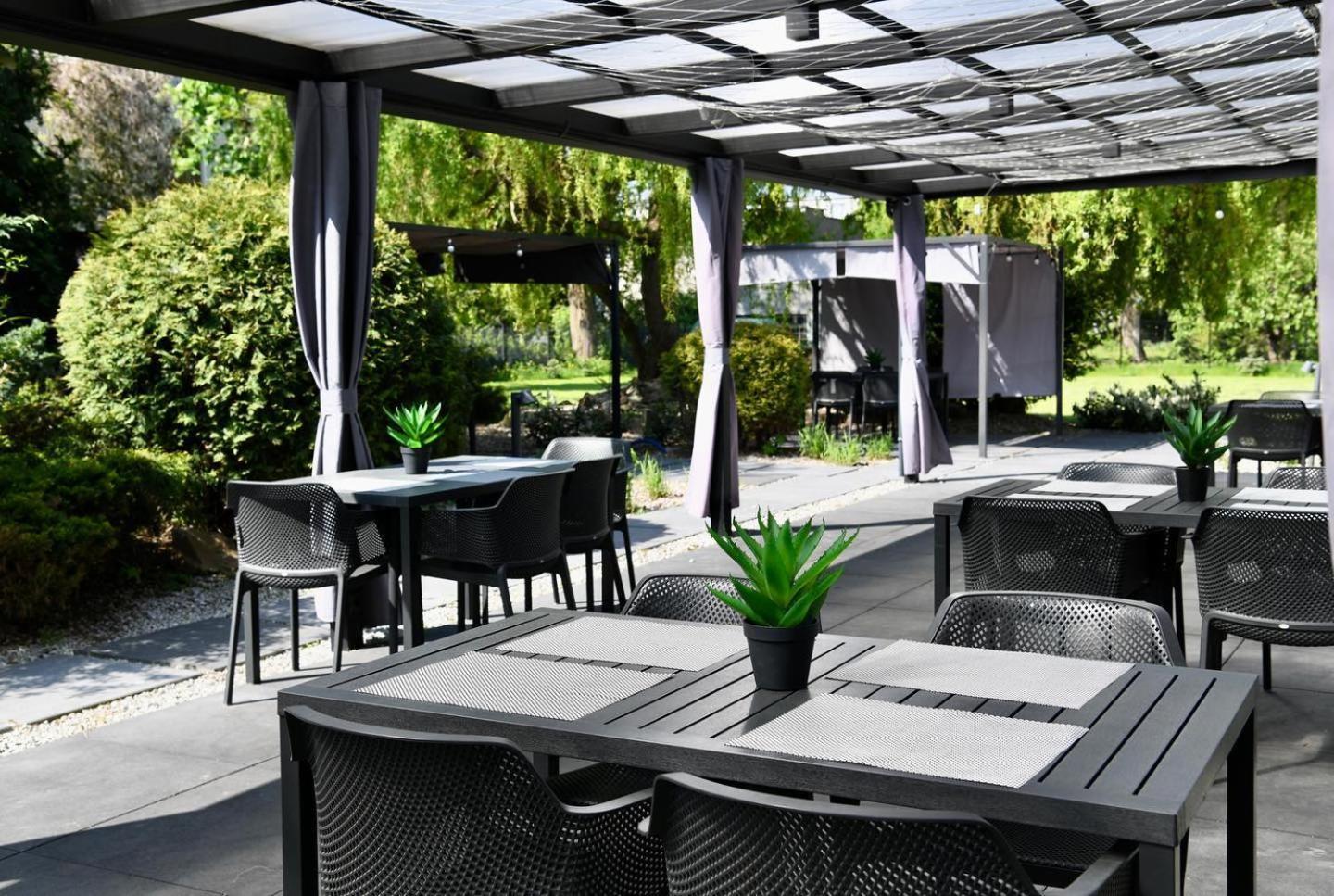 Lofft Hotel Ciechanów エクステリア 写真