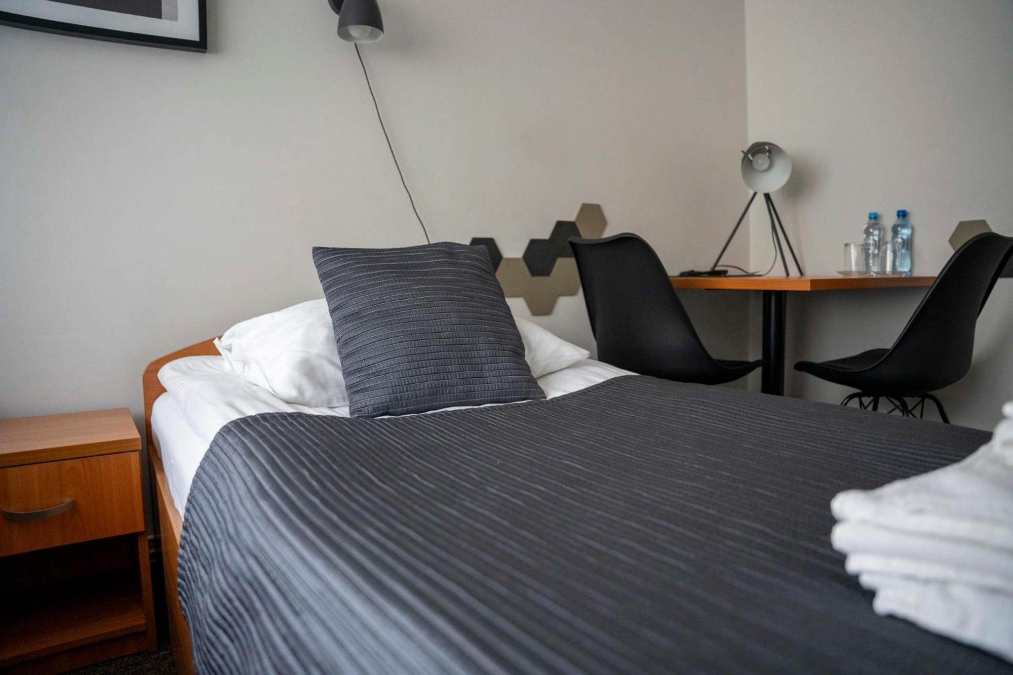 Lofft Hotel Ciechanów 部屋 写真