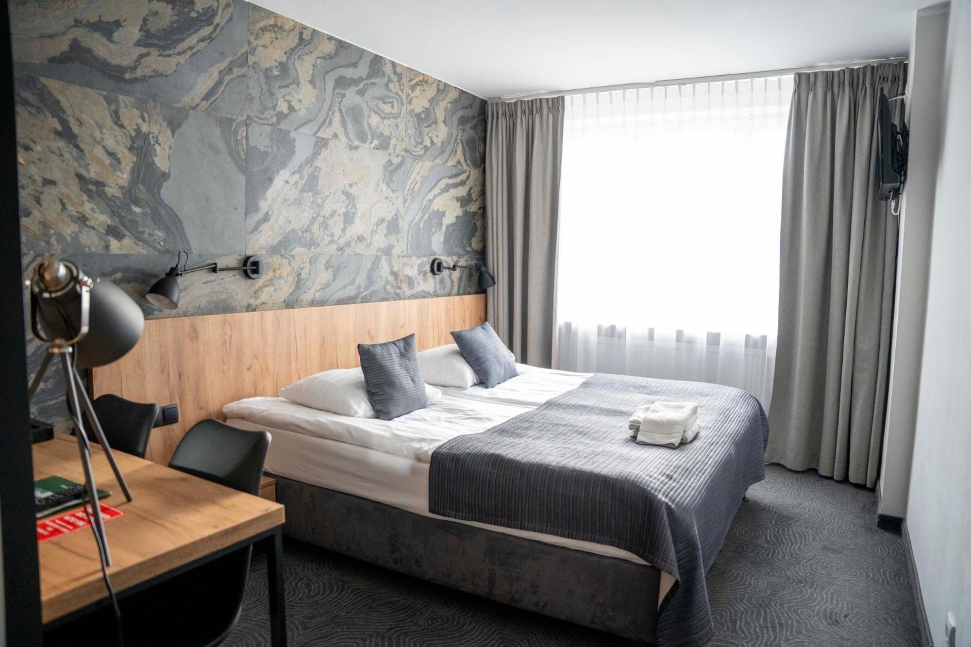Lofft Hotel Ciechanów 部屋 写真
