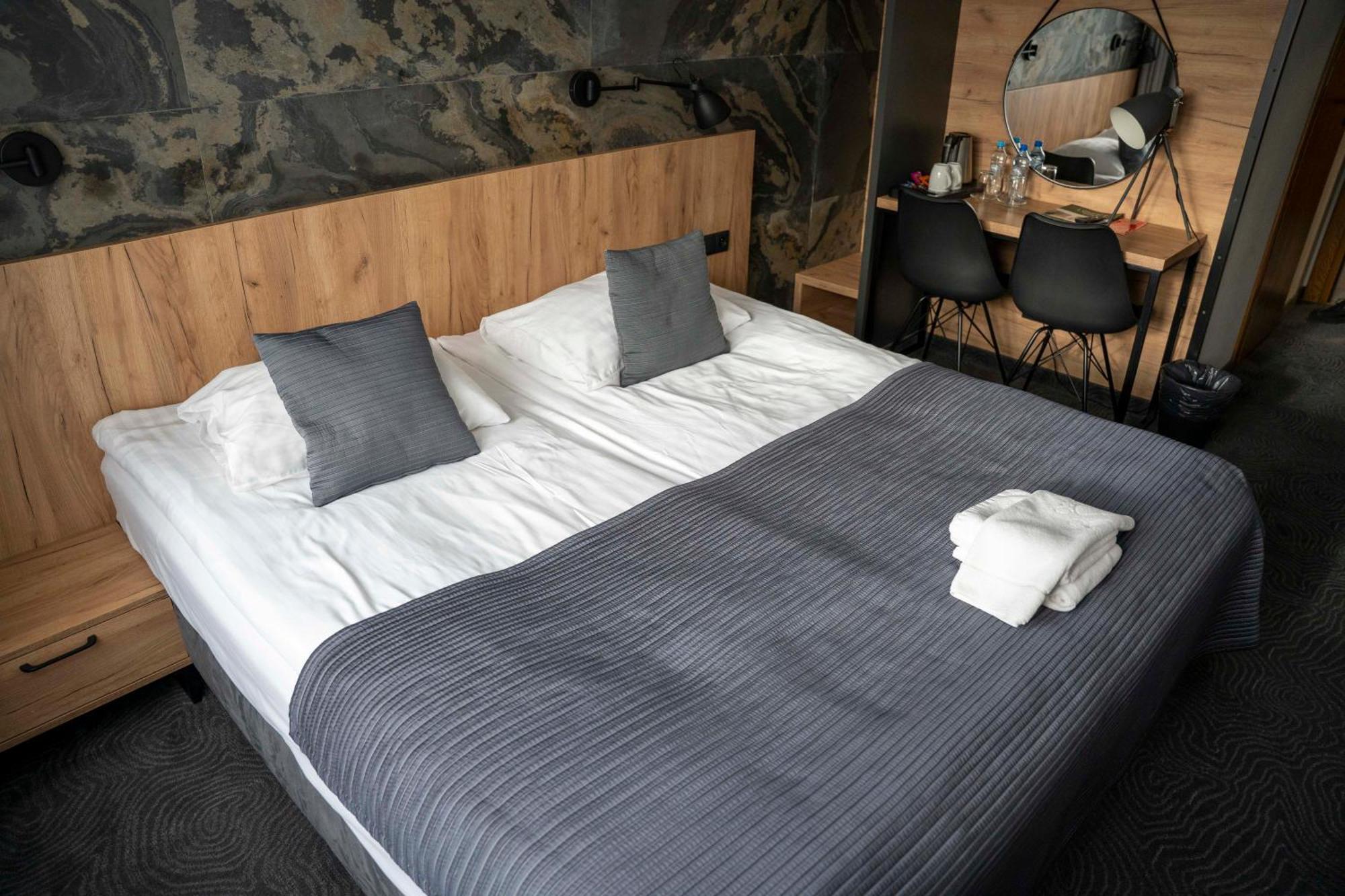 Lofft Hotel Ciechanów エクステリア 写真